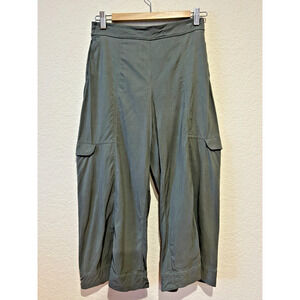 Lululemon Metropolis Maven Cargo Crop Pants Size 6 Green High Rise Wide Leg